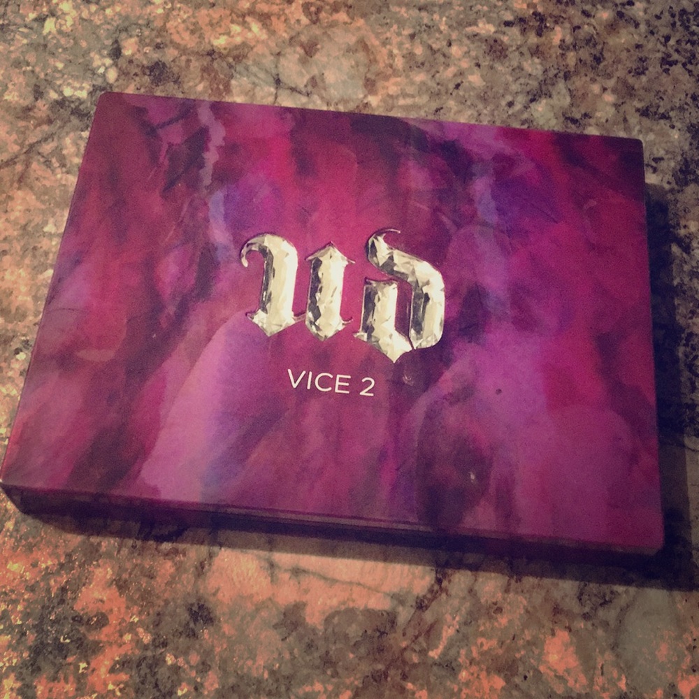 Urban Decay Vice 2 Eyeshadow Palette